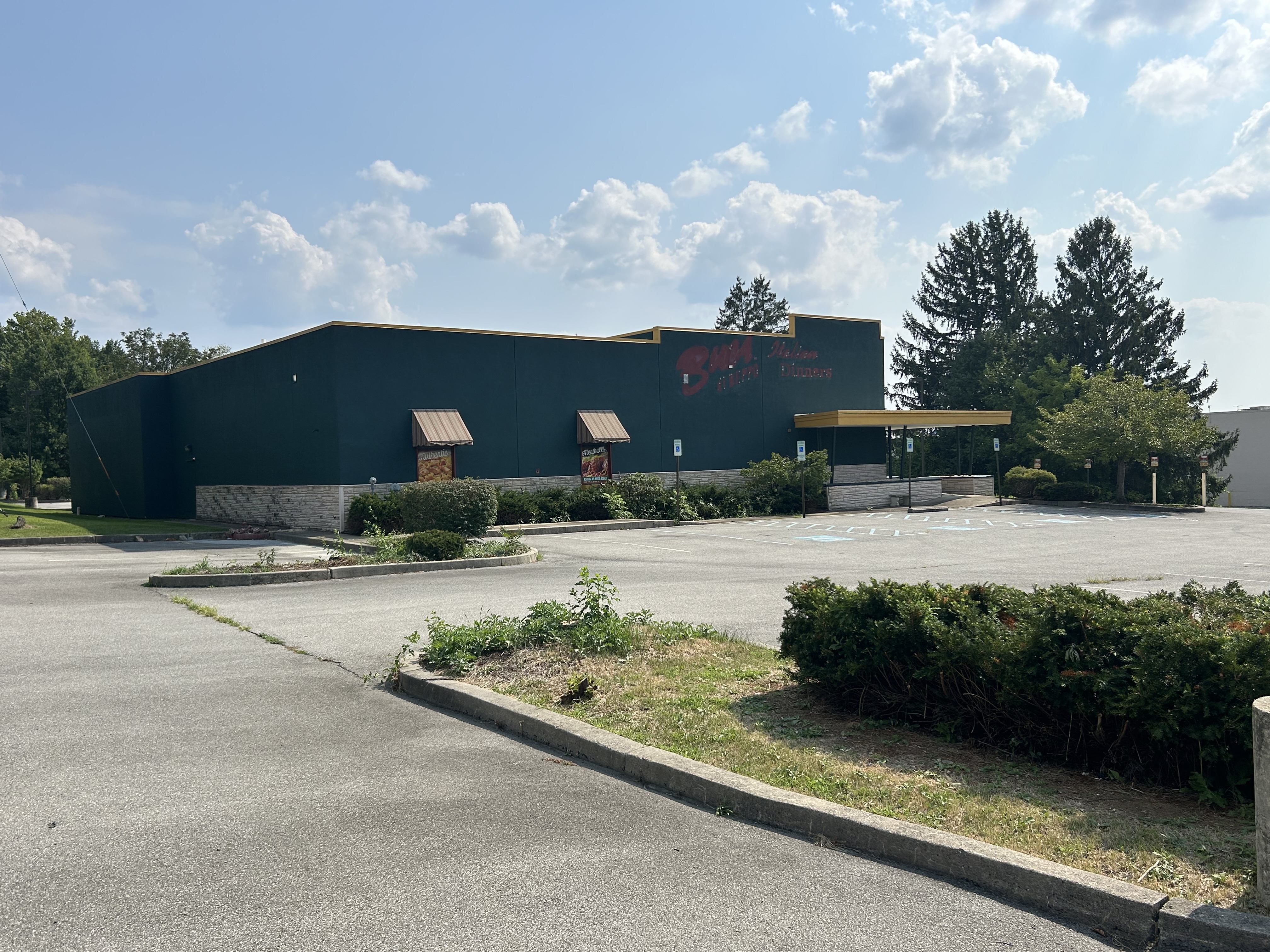 714 Grape St, Whitehall, Pennsylvania 18052, ,Retail,For Sale and For Lease,714 Grape St,1111