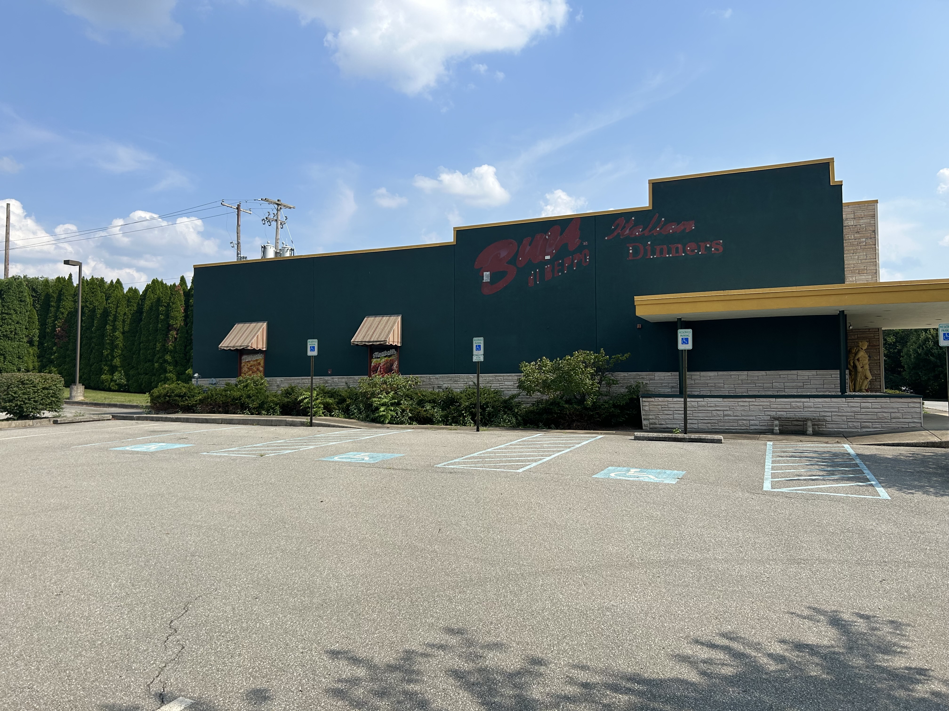 714 Grape St, Whitehall, Pennsylvania 18052, ,Retail,For Sale and For Lease,714 Grape St,1111