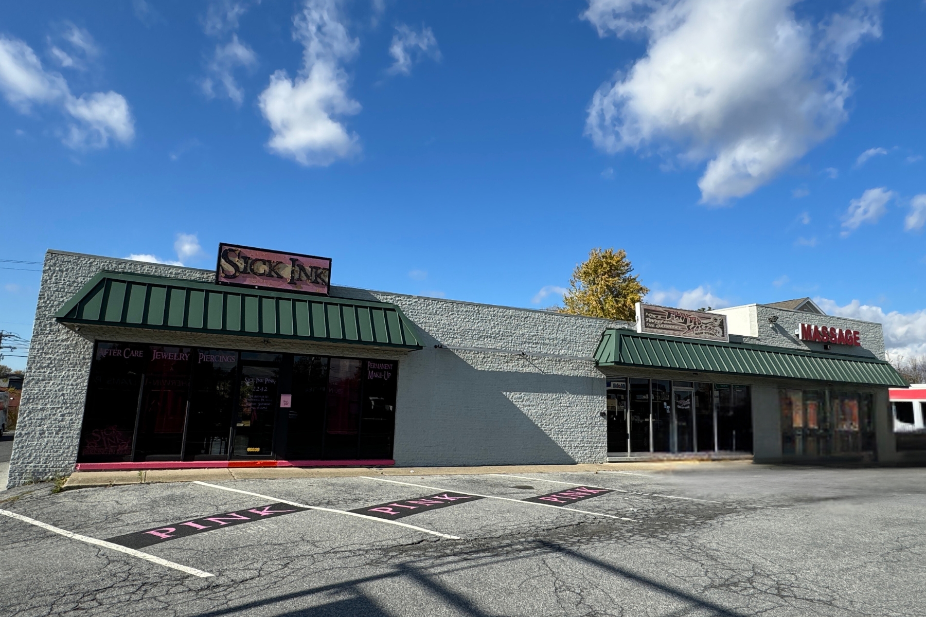 2242 MacArthur Rd, Whitehall, Pennsylvania 18052, ,Retail,For Sale,2242 MacArthur Rd,1127