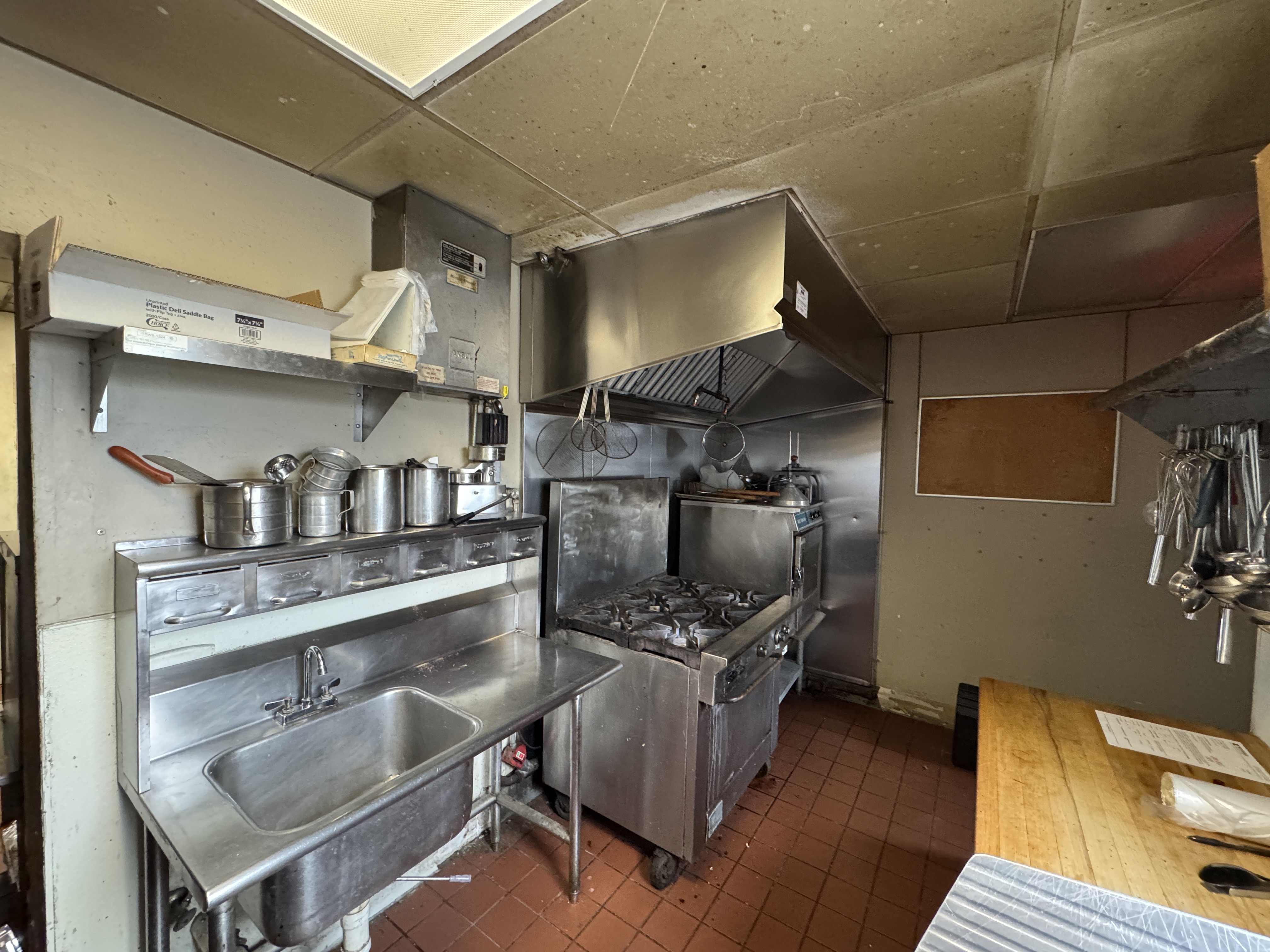 6751 Ruppsville Rd, Allentown, Pennsylvania 18106, ,Retail,For Lease,The Sunset Grille,6751 Ruppsville Rd,1176