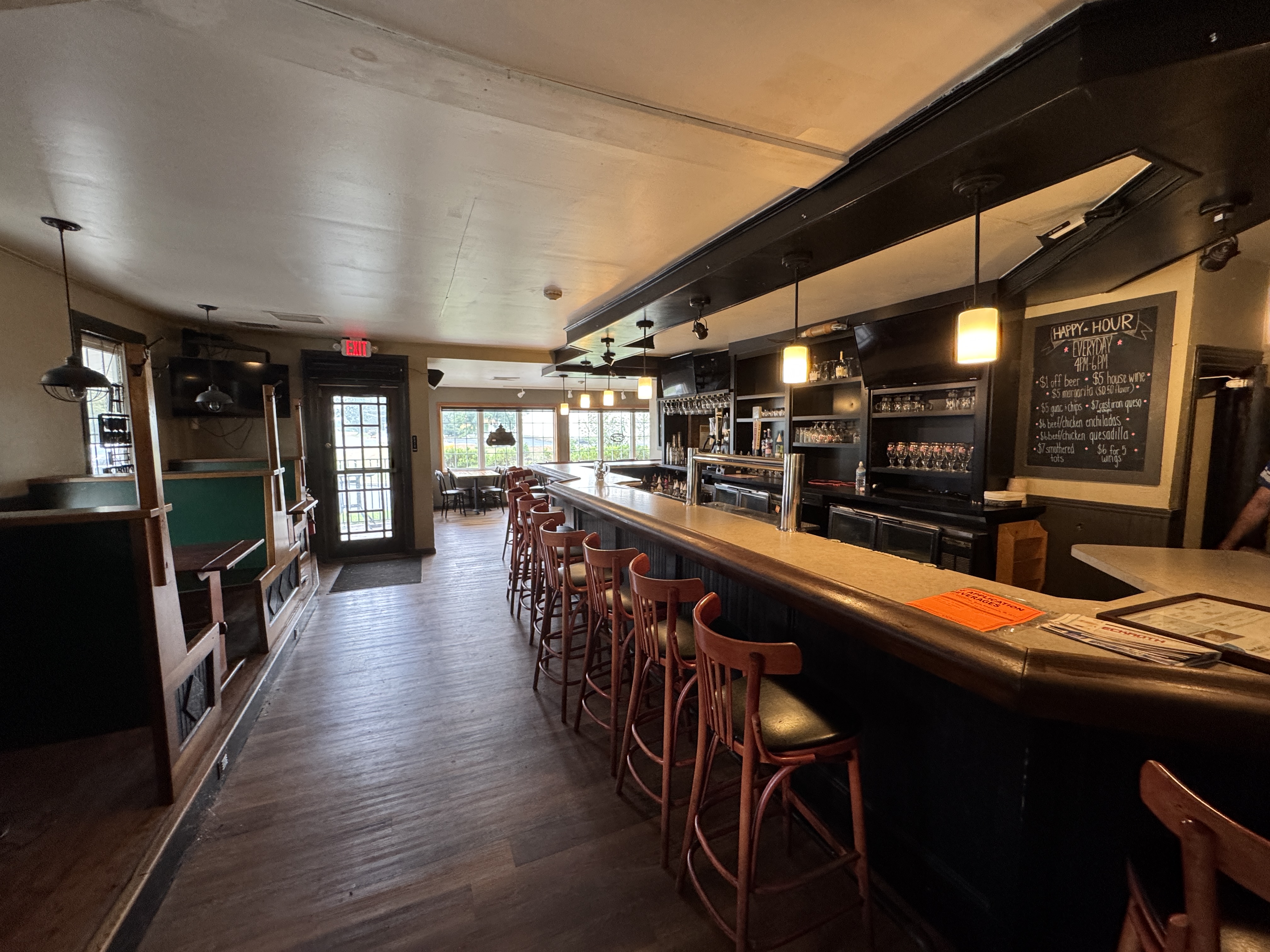 6751 Ruppsville Rd, Allentown, Pennsylvania 18106, ,Retail,For Lease,The Sunset Grille,6751 Ruppsville Rd,1176