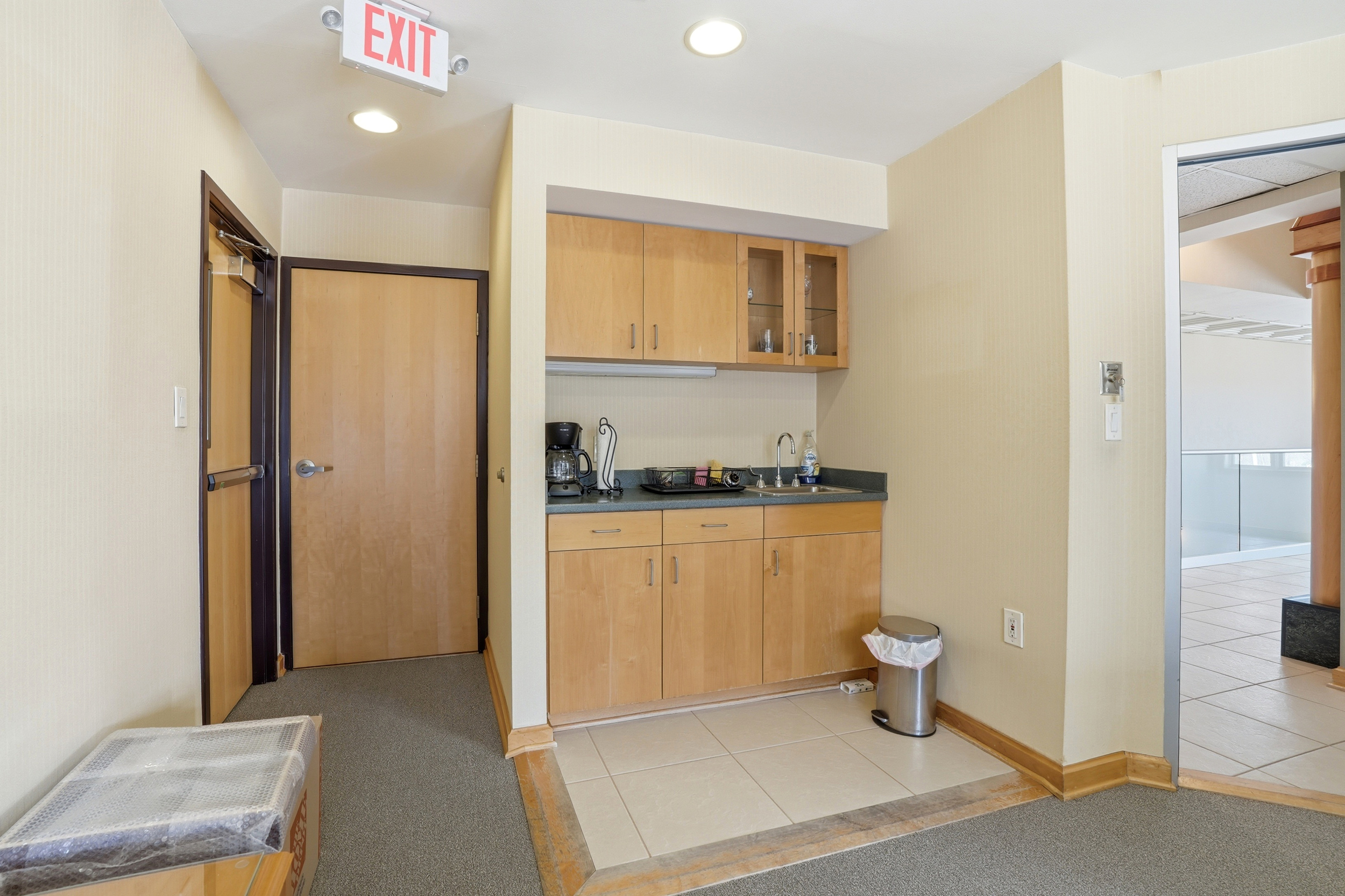 1645-1655 Hausman Rd, Allentown, Pennsylvania 18104, ,Retail,For Lease,Hausman Plaza,1645-1655 Hausman Rd,1208