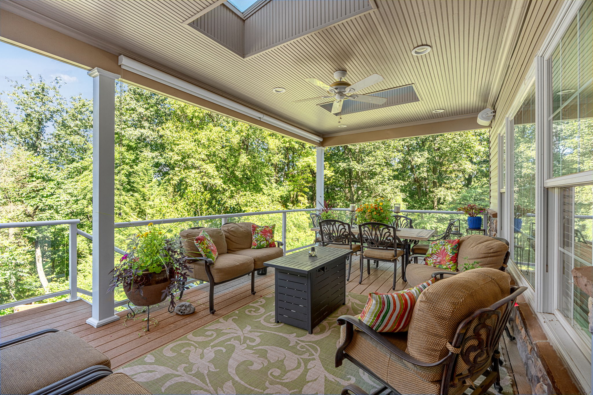 5615 Kernsville Rd, Orefield, Pennsylvania 18069, 5 Bedrooms Bedrooms, 22 Rooms Rooms,4 BathroomsBathrooms,Residence,Residential For Sale,5615 Kernsville Rd,1211