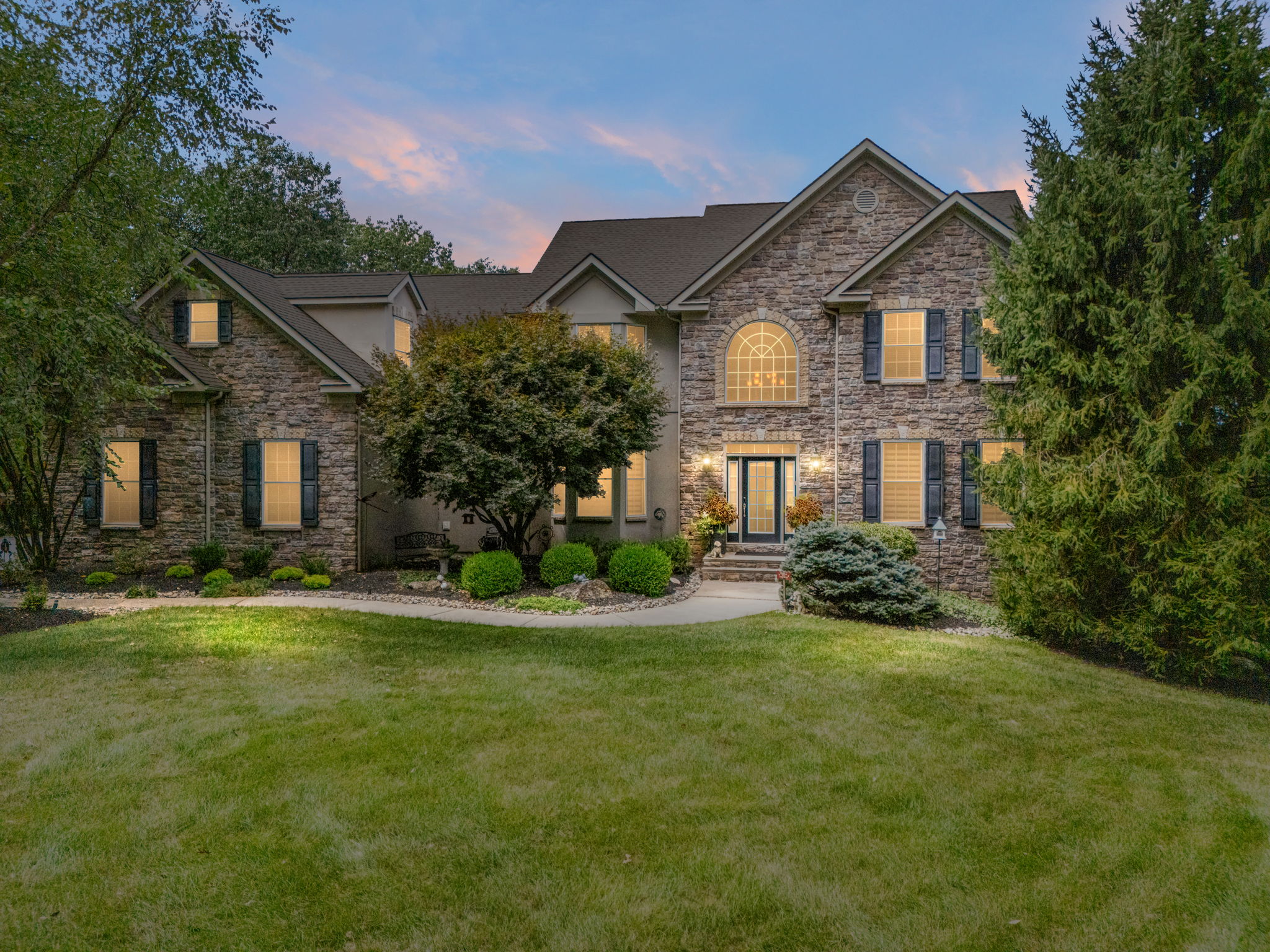 5615 Kernsville Rd, Orefield, Pennsylvania 18069, 5 Bedrooms Bedrooms, 22 Rooms Rooms,4 BathroomsBathrooms,Residence,Residential For Sale,5615 Kernsville Rd,1211