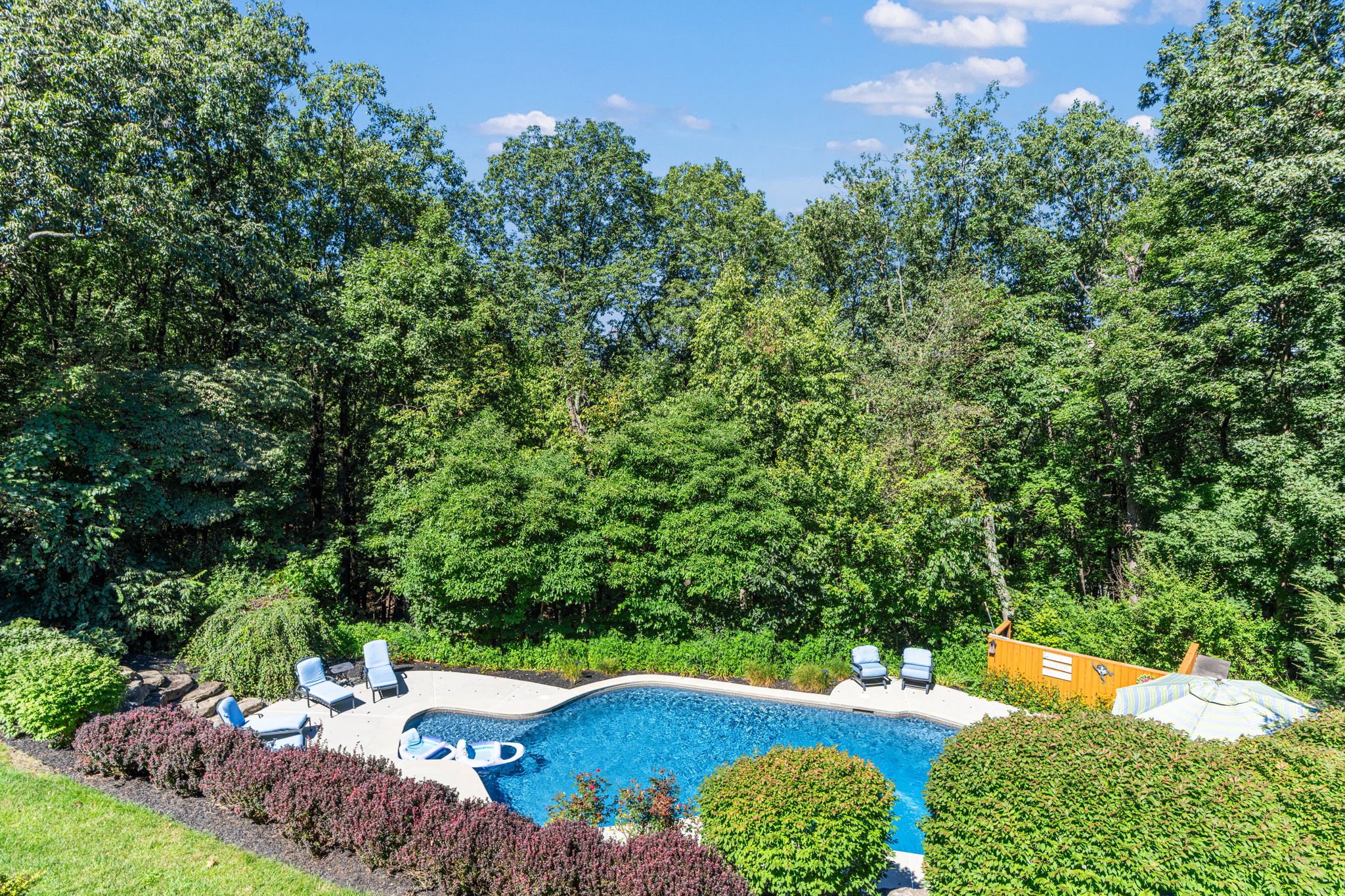 5615 Kernsville Rd, Orefield, Pennsylvania 18069, 5 Bedrooms Bedrooms, 22 Rooms Rooms,4 BathroomsBathrooms,Residence,Residential For Sale,5615 Kernsville Rd,1211