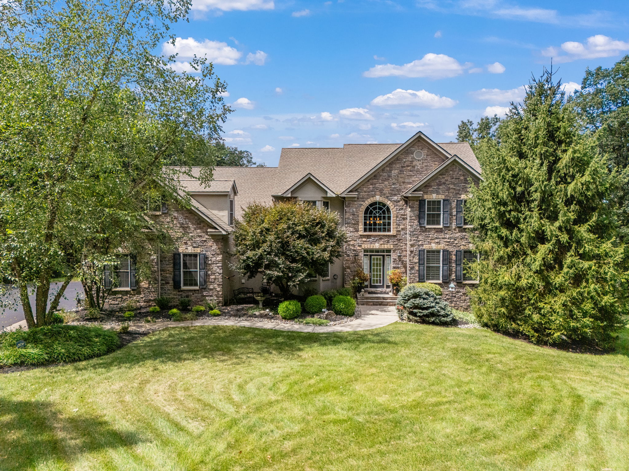 5615 Kernsville Rd, Orefield, Pennsylvania 18069, 5 Bedrooms Bedrooms, 22 Rooms Rooms,4 BathroomsBathrooms,Residence,Residential For Sale,5615 Kernsville Rd,1211