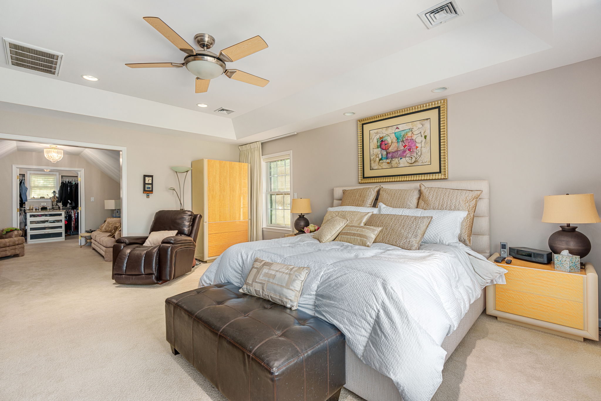 5615 Kernsville Rd, Orefield, Pennsylvania 18069, 5 Bedrooms Bedrooms, 22 Rooms Rooms,4 BathroomsBathrooms,Residence,Residential For Sale,5615 Kernsville Rd,1211