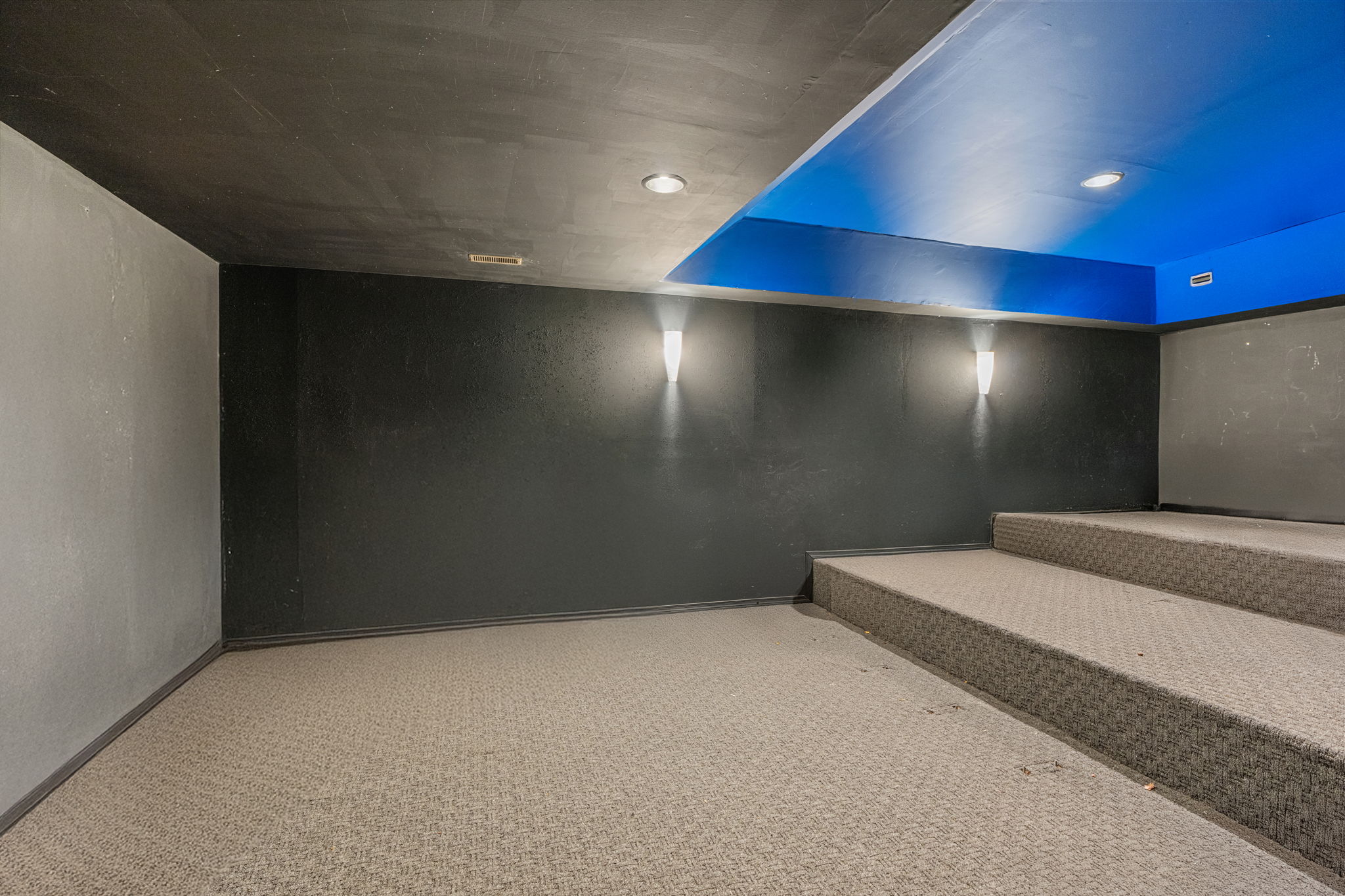 5615 Kernsville Rd, Orefield, Pennsylvania 18069, 5 Bedrooms Bedrooms, 22 Rooms Rooms,4 BathroomsBathrooms,Residence,Residential For Sale,5615 Kernsville Rd,1211