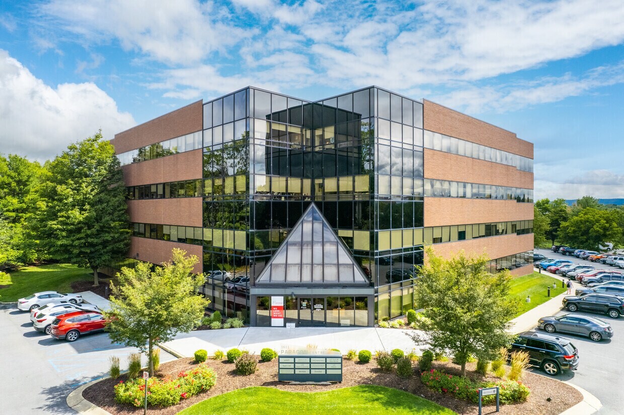 1611 Pond Rd, Allentown, Pennsylvania 18104, ,Office,For Sale and For Lease,1611 Pond Rd,1220