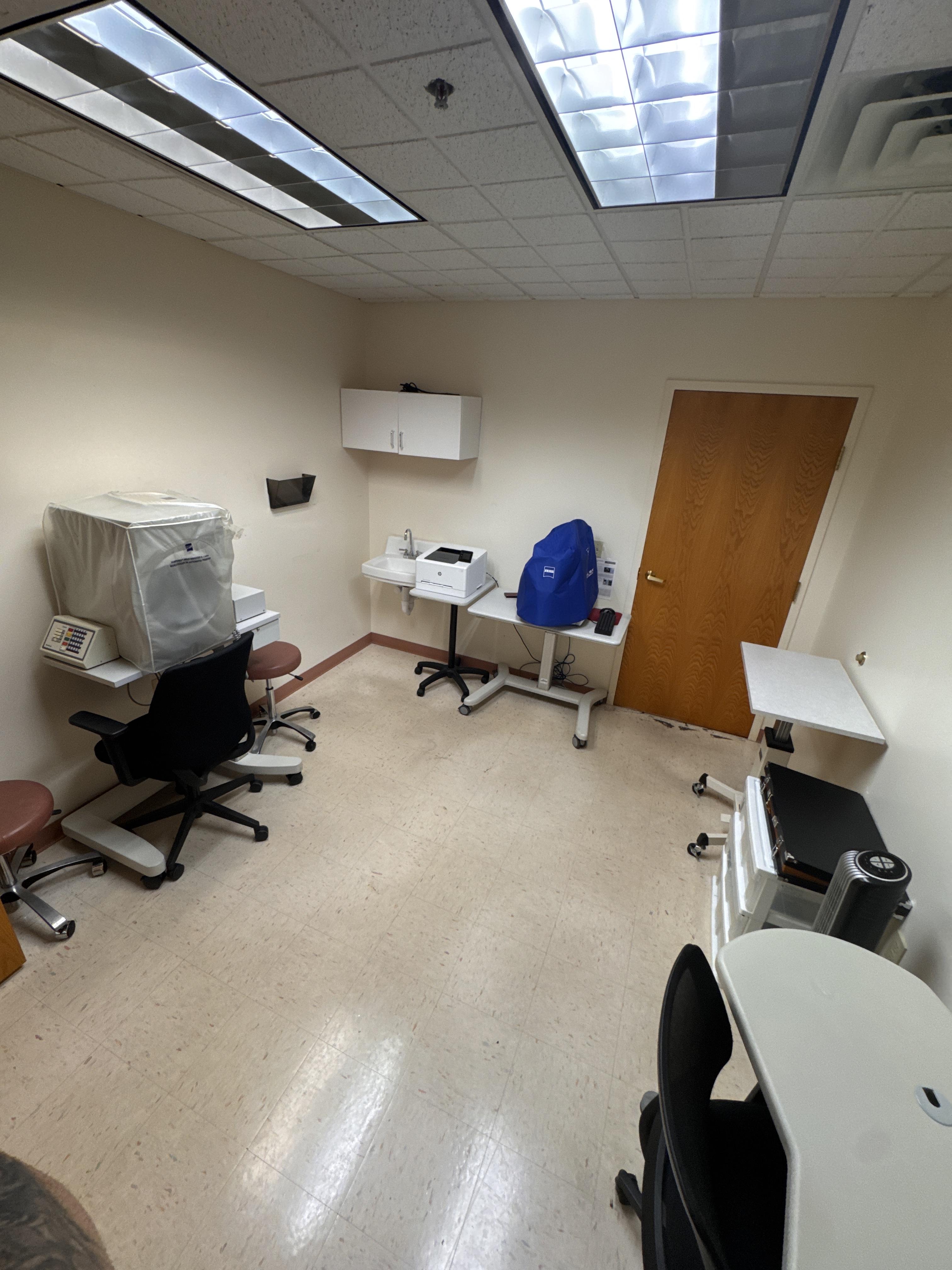 1611 Pond Rd, Allentown, Pennsylvania 18104, ,Office,For Sale and For Lease,1611 Pond Rd,1220
