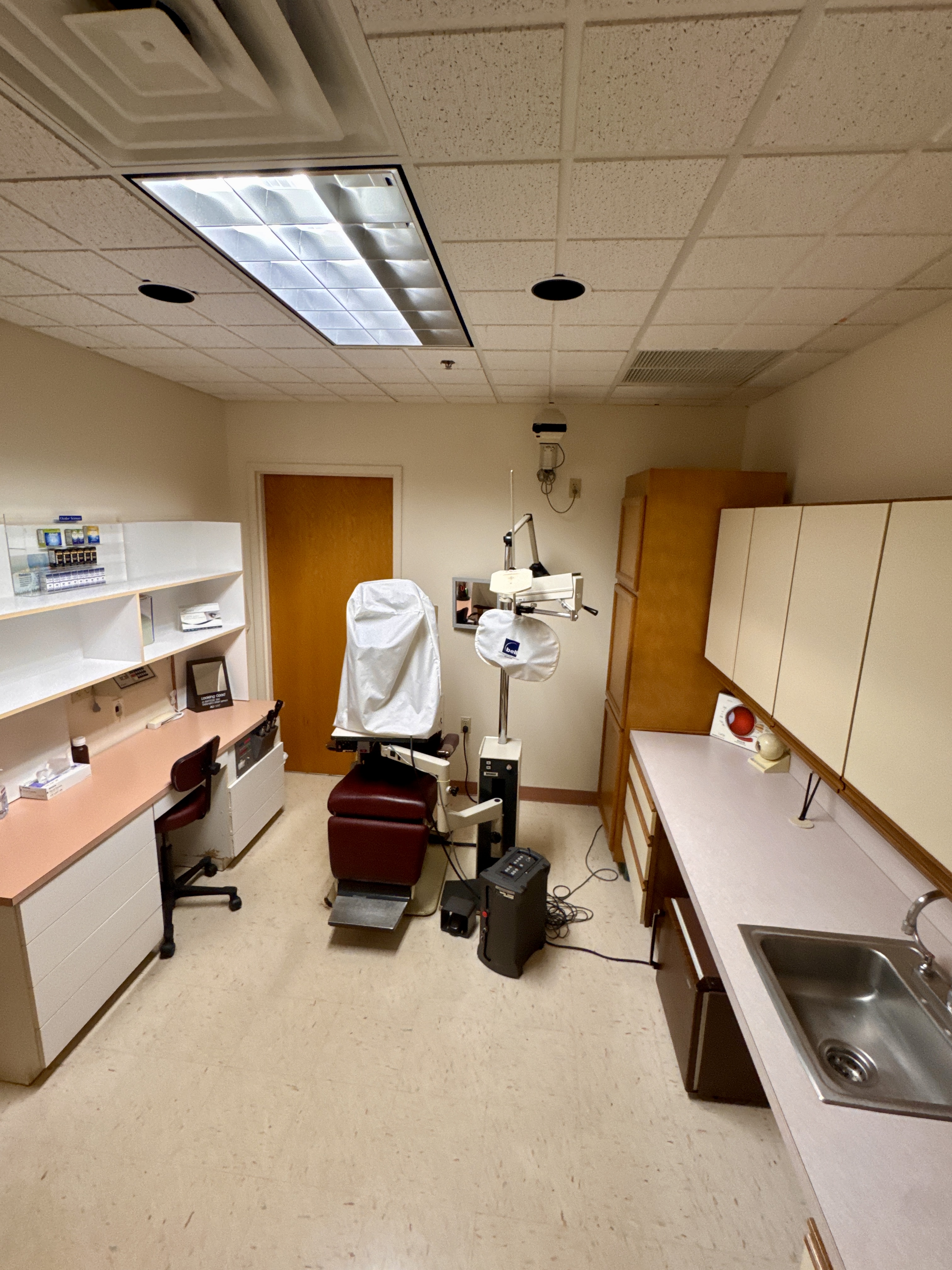1611 Pond Rd, Allentown, Pennsylvania 18104, ,Office,For Sale and For Lease,1611 Pond Rd,1220