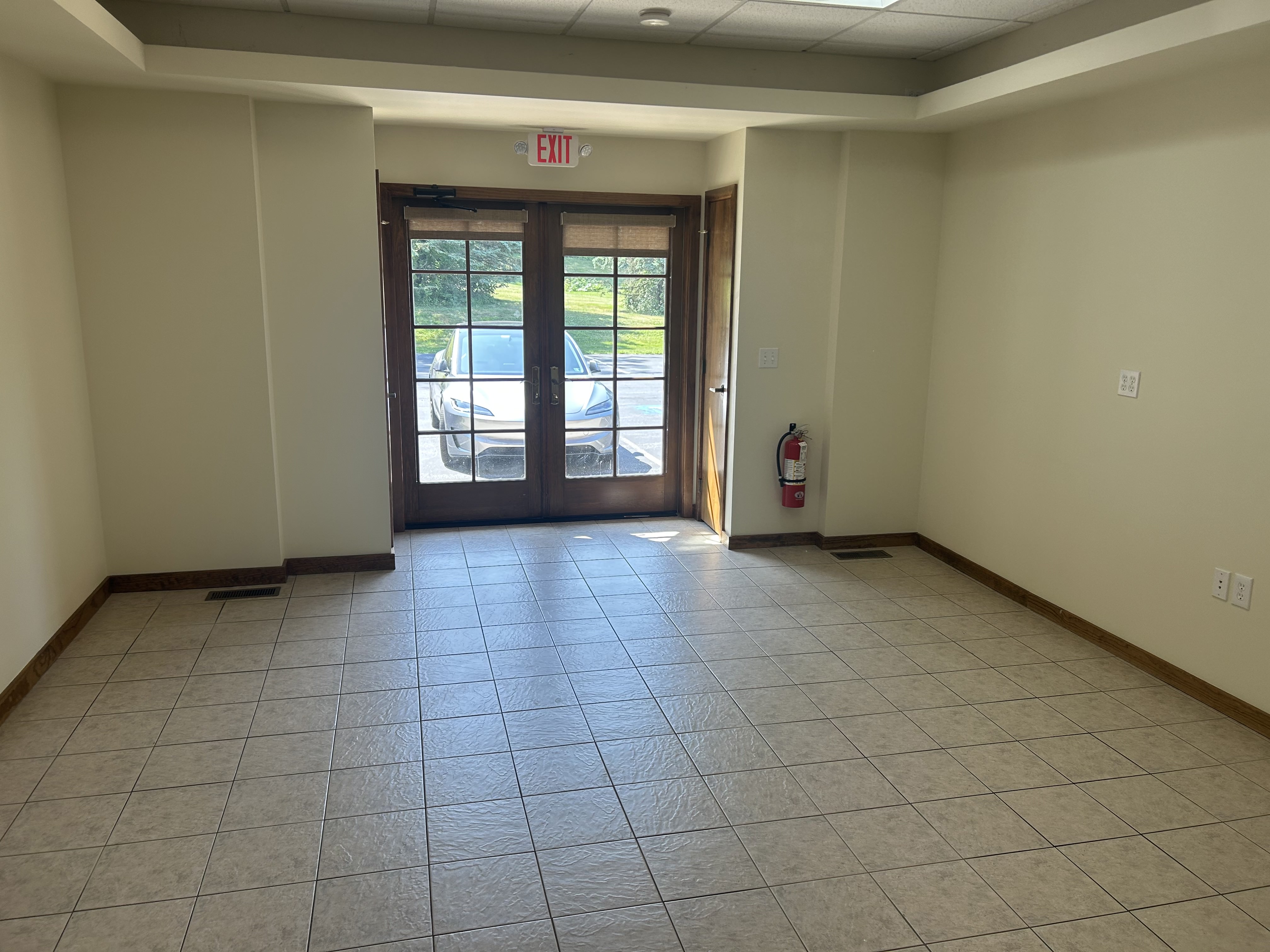 2987 Corporate Court, Orefield, Pennsylvania 18069, ,Office,For Lease,2987 Corporate Court,1030 2987 Corporate Court, Orefield, Pennsylvania 18069, ,Office,For Lease,2987 Corporate Court,1030