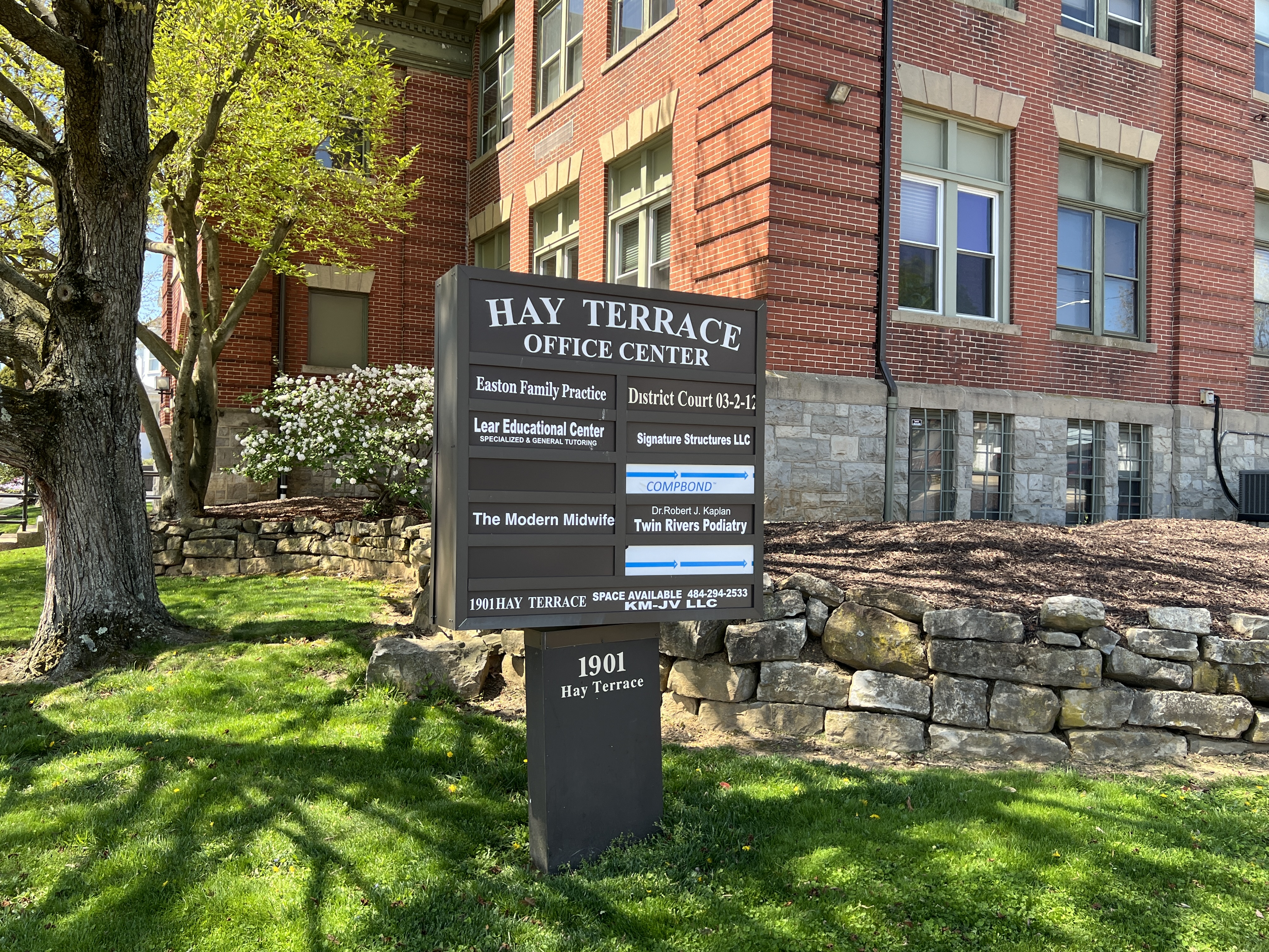 1901 Hay Terrace, Easton, Pennsylvania 18042, ,Office,For Lease,1901 Hay Terrace,1093