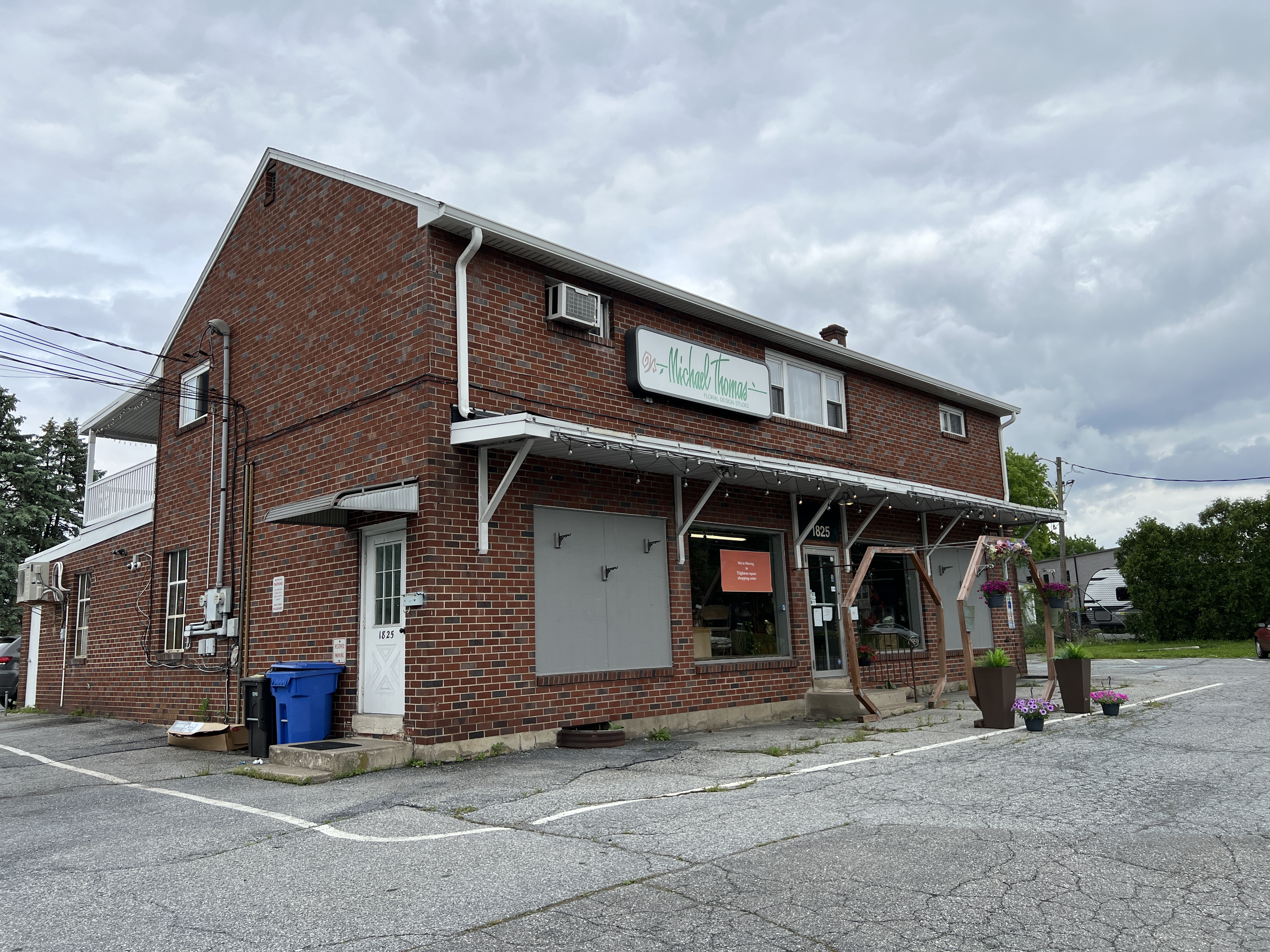 1825 Roth Ave, Allentown, Pennsylvania 18104, ,Retail,For Lease,1825 Roth Ave,1098